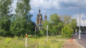 сортировка цветов и смена воды в вазонах на могиле Юрия Шатунова / Троекуровское кладбище 26.06.202