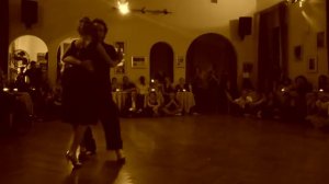 Pablo Inza y Noelia Hurtado Esibizione 3 - Milonga Brava Genova.mp4