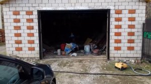 Подъемные ворота.
