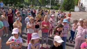 Флешмоб ко Дню России летний лагерь школы 48 г.  о.  Самара