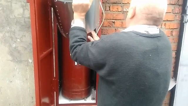 Ящик для пропанового баллона и обогреватель для него смотреть онлайн