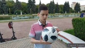 Как Научиться Крутить Мяч на Пальце | How to Spin a Ball on Your Finger