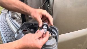 HONDA PILOT TAIL LIGHT BULB REPLACEMENT - How to Change Taillight Bulbs on a Honda Pilot.