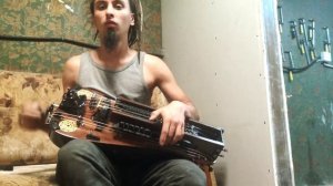 First gurdy in new workshop / колёсная лира без обработки