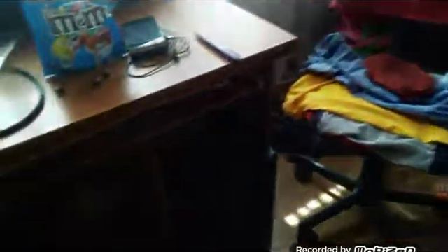 АНИМАТРОНИКИ ПЯТЬ НОЧЕЙ С ФРЕДИ ЖИВЫЕ сделайте звук погромче меня плохо слышно скоро я это исправл