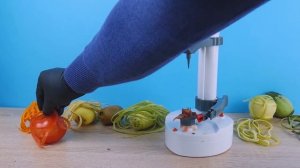 СКОЛЬКО МЕТРОВ В КОЖУРЕ ФРУКТОВ? ЯБЛОКОРЕЗКА ПРОТИВ КОЛБАСЫ!