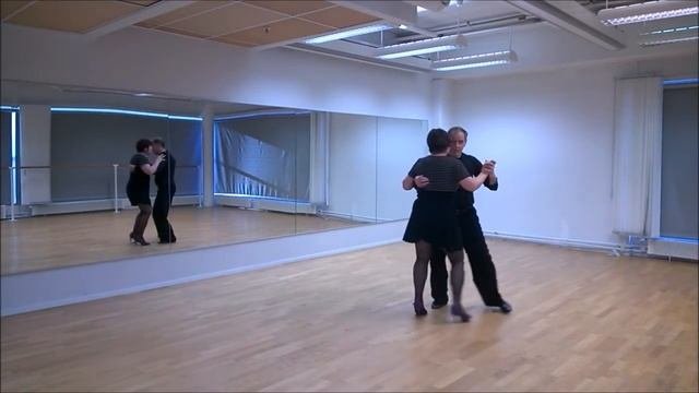 Argentiinalainen Tango, Sacada Figures