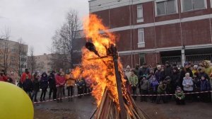 Сожжение чучела Масленицы. Широкая Масленица в Царском Селе.