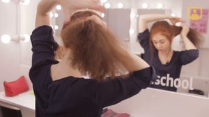 Как сделать прическу ракушка на себе. Курс причесок. / VideoForMe - видео уроки