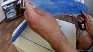 Как сделать рабочий рыболовный кораблик из подручных материалов часть 1