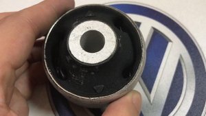 1J0407181 Сайлентблок рычага переднего задний VW, Skoda, Audi, Seat