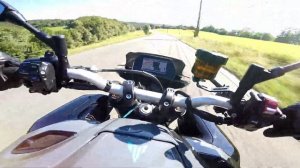 Yamaha MT-10 2022 Test / Essai
