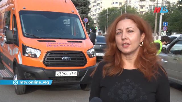 «Добрая дорога»: водителям в Волгограде напомнили о детях на проезжей части