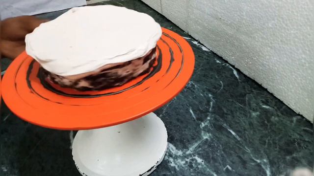 Basic new simple cake design -22 [chocolate cake with chocolate flower garnishing ]