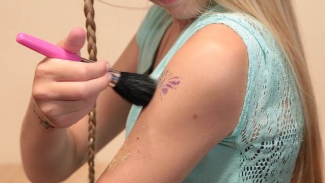 ALEX Toys Deluxe SparkleTattoo Parlor 799X смотреть онлайн