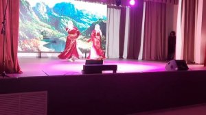 Чеченская лезгинка женская