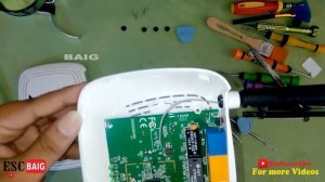 WiFi Router inside- Tp -Link Wr740N Disassemble -how to replace wifi router antenna