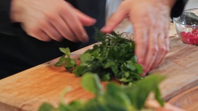 Нарек Авагян готовит Мутабаль, Табуле и Салат из Шпината | Salad Time! | Рецепты от Нарека Авагяна