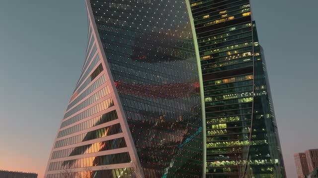 СОВРЕМЕННЫЕ НЕБОСКРЕБЫ МОСКВЫ Прогулка по Премиальному бизнес-центру «МОСКВА-СИТИ»