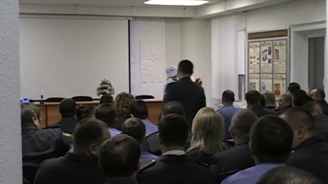 Новый год в УВД г. Ноябрьска 29.12.2011 года смотреть онлайн