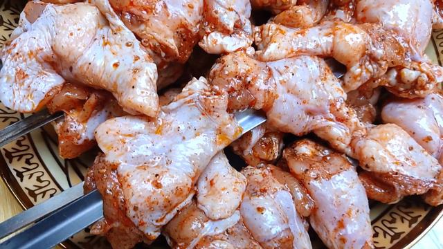 Шашлык из куриных крылышек на мангале | Куриный крылышки | Шашлык | Шашлык из крылышки.