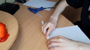 КАК СДЕЛАТЬ НОЖ КУНАЙ ИЗ БУМАГИ ЗА 5 МИН!/ОЧЕНЬ ЛЕГКО / STANDOFF 2 / из а4 /Оружие из бумаги