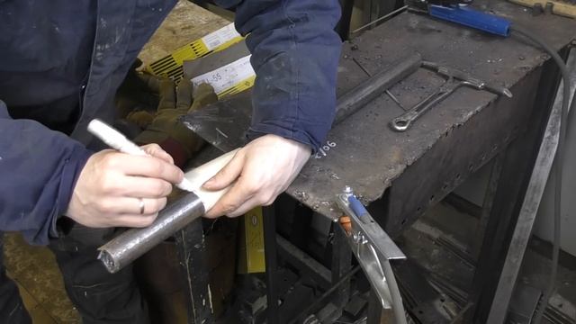 Немного ремонта или как сделать отвод в 90 градусов из круглой трубы своими руками! смотреть онлайн