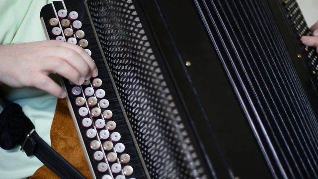 «Сиреневый туман» Разбор песен на баяне ноты и аккорды. смотреть онлайн