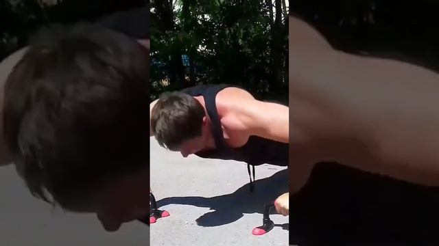 Тренировка с упорами для отжиманий. смотреть онлайн