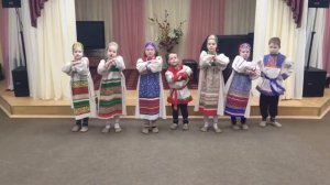 Ансамбль народной песни "Ладушки" -  русская народная песня "В хороводе были мы"