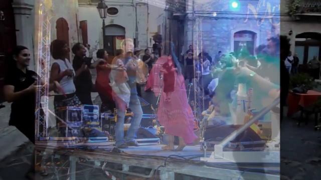 Италия. Тарантелла в Калабрии. смотреть онлайн