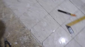 Каркасный дом своими руками. Укладка напольной плитки в санузле