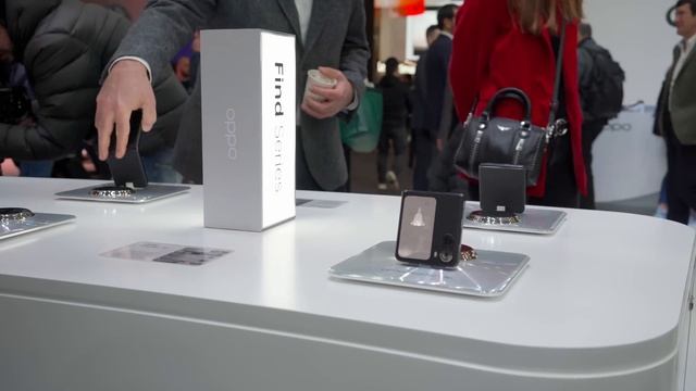 Смартфоны-«раскладушки», умные очки и другие новинки OPPO на MWC 2023 смотреть онлайн
