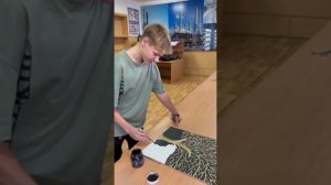 Изделия из акриловой шпаклевки и эпоксидный смолы.