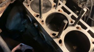 Что случится с двигателем, если залить в него антифриз из СВЕТОФОРА😱