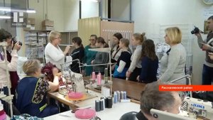 Старшеклассники узнали все этапы производства одежды на швейной фабрике в Рассказове