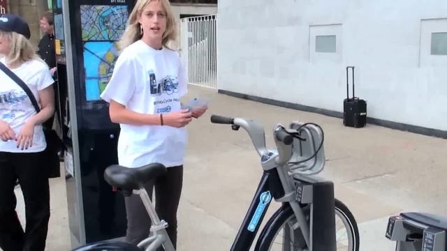 Boris' Bikes (Barclays Cycle Hire) смотреть онлайн