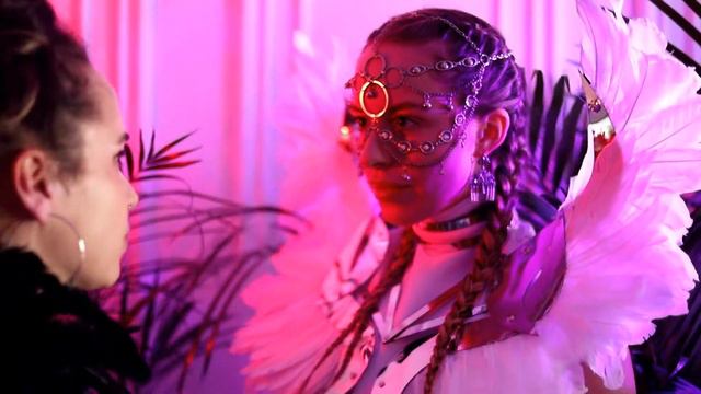 ОЛЯ ЯНА ДАКИНИ смотреть онлайн