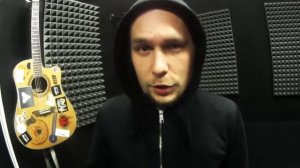 Чем отличается персональный ушной мониторинг от обычных напольных мониторов?