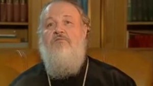 О земных поклонах в Храме