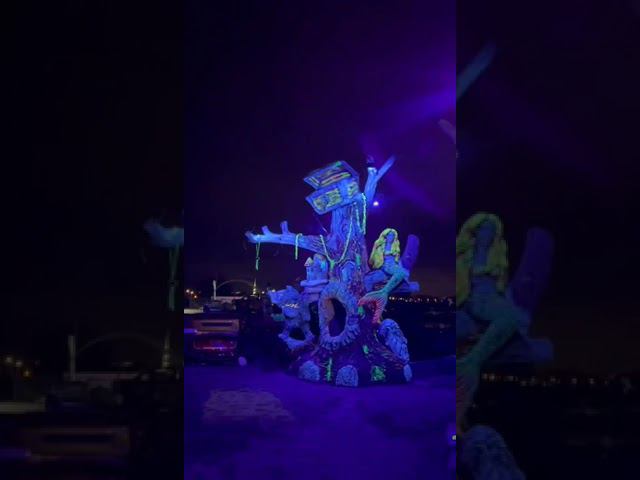 Парк Еленовка ночная съёмка скульптур. забор. #сказочнаямастерскаяколесникова