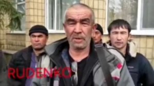 Националисты Азова в Мариуполе отобрали грузовики у дальнобойщиков из УЗБЕКИСТАНА