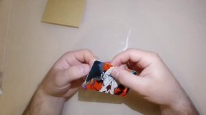 Как правильно наклеить наклейку на карту.