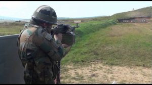 Учебные стрельбы военнослужащих Индии из российского стрелкового оружия