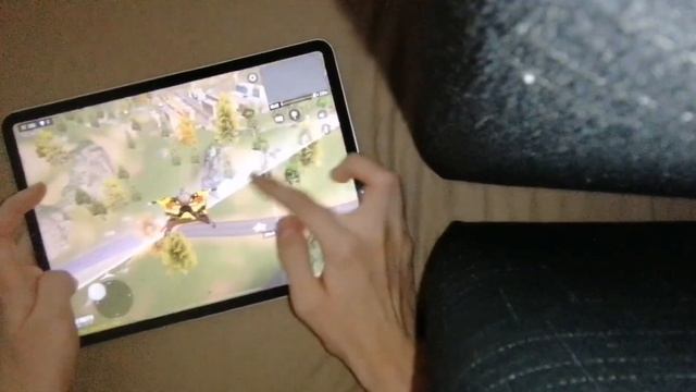 5 Finger Handcam Gameplay IPad Pro 2020 | Call of Duty Mobile Battle Royale смотреть онлайн