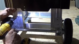 Как установить вытяжную гайку своими руками без заклепочника