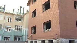 В Костроме снесли новый 3-этажный дом