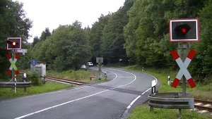 Spoorwegovergang Olsberg (D) // Railroad crossing // Bahnübergang