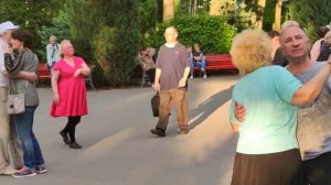 Kharkiv Харьков Танцы Парк Горького Белая берёза я тебя люблю Лето 2021