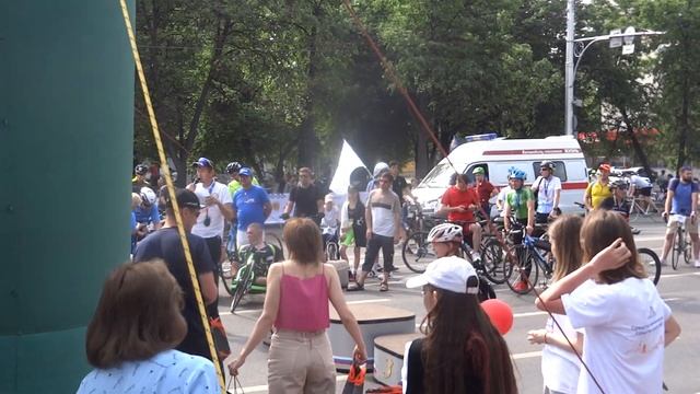 НАГРАЖДЕНИЯ ПОБЕДИТЕЛЕЙ уфа день 1000 велосипедистов 28 мая 2023.на проспекте октября спорт новост смотреть онлайн